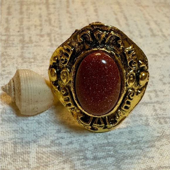 New Vintage-Inspired Gold Ring w/Sparkling Oval Gemstone, Adjustable - Picture 2 of 4